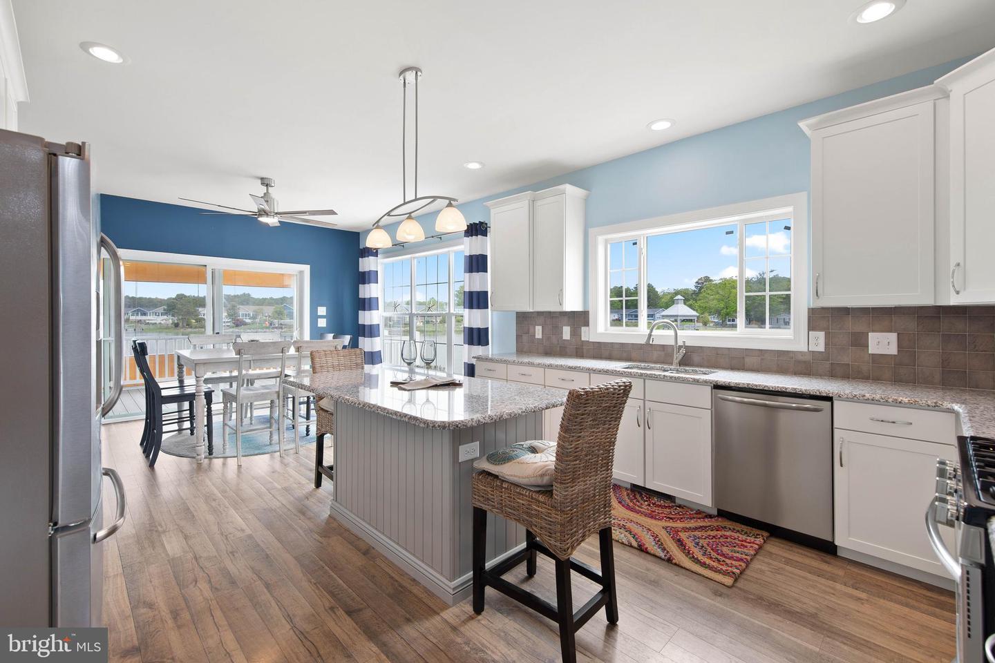 34289 River Rd #55085