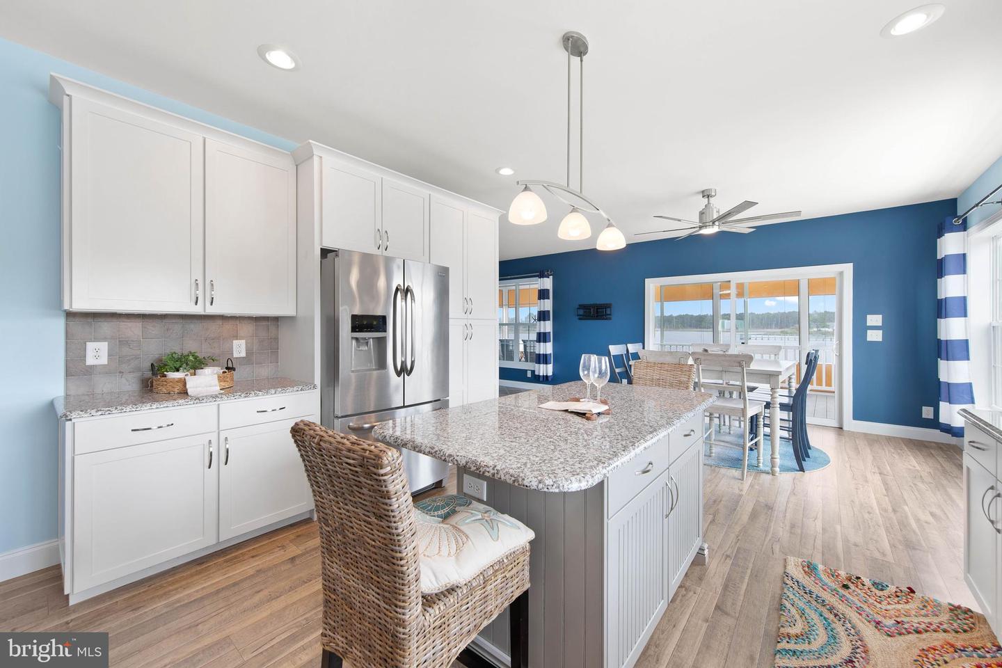 34289 River Rd #55085