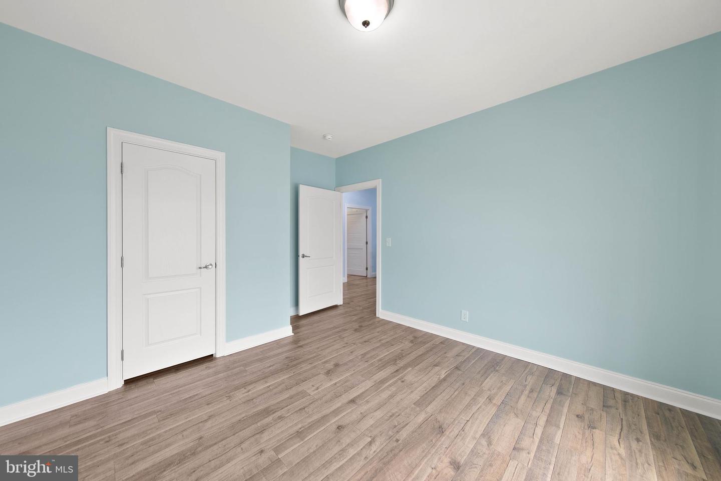 34289 River Rd #55085