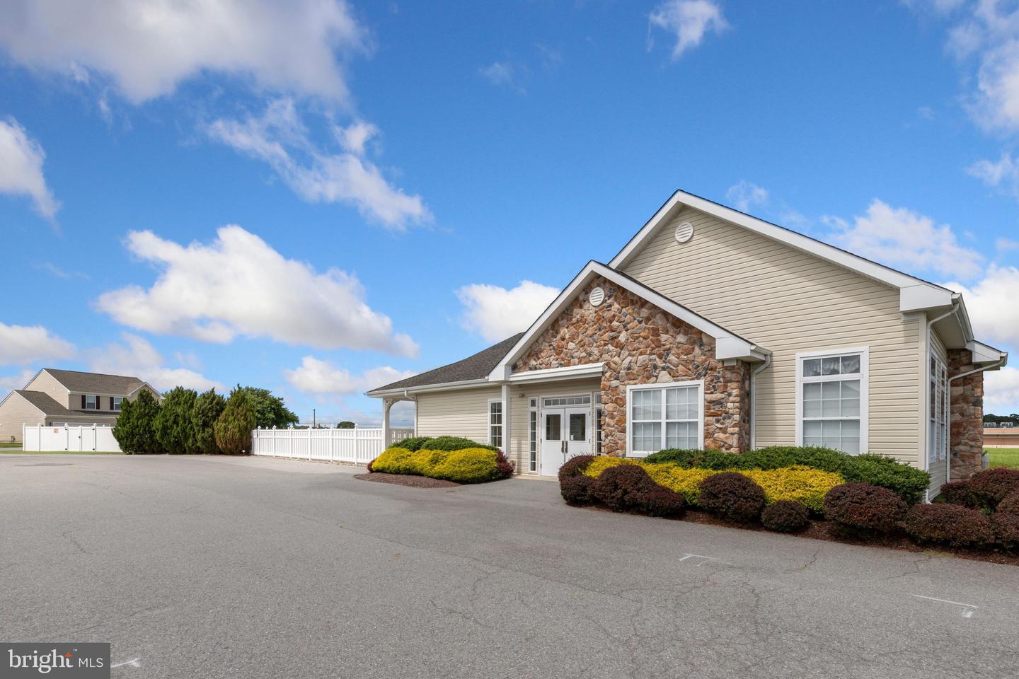 112 Alexandreas Ct #9