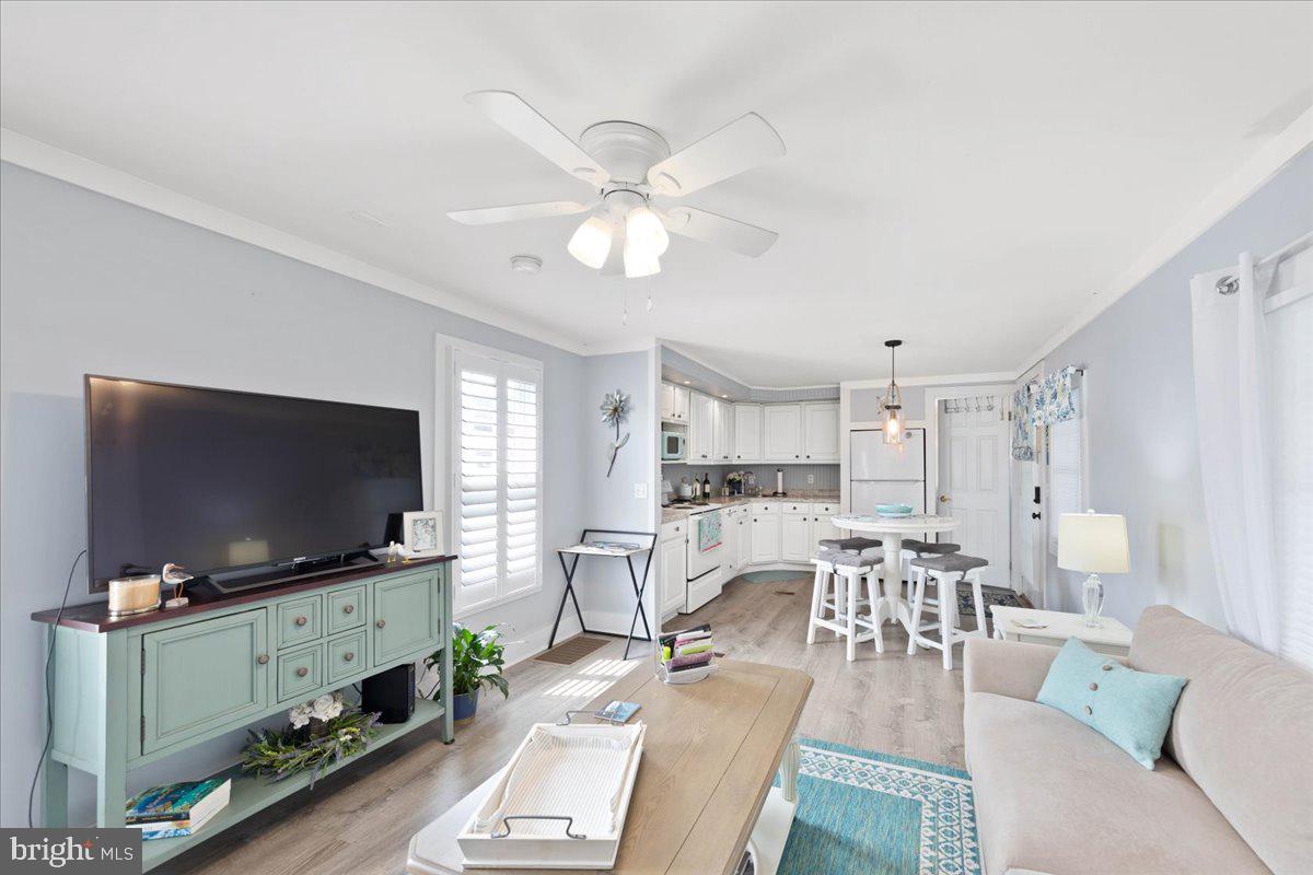 36 Colonial Ln #15608