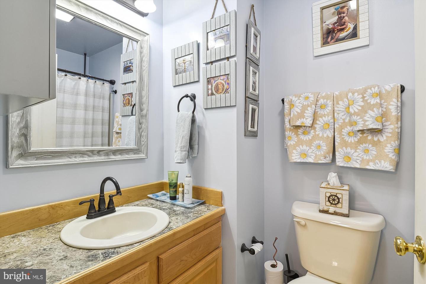 105 Governors Ave #11