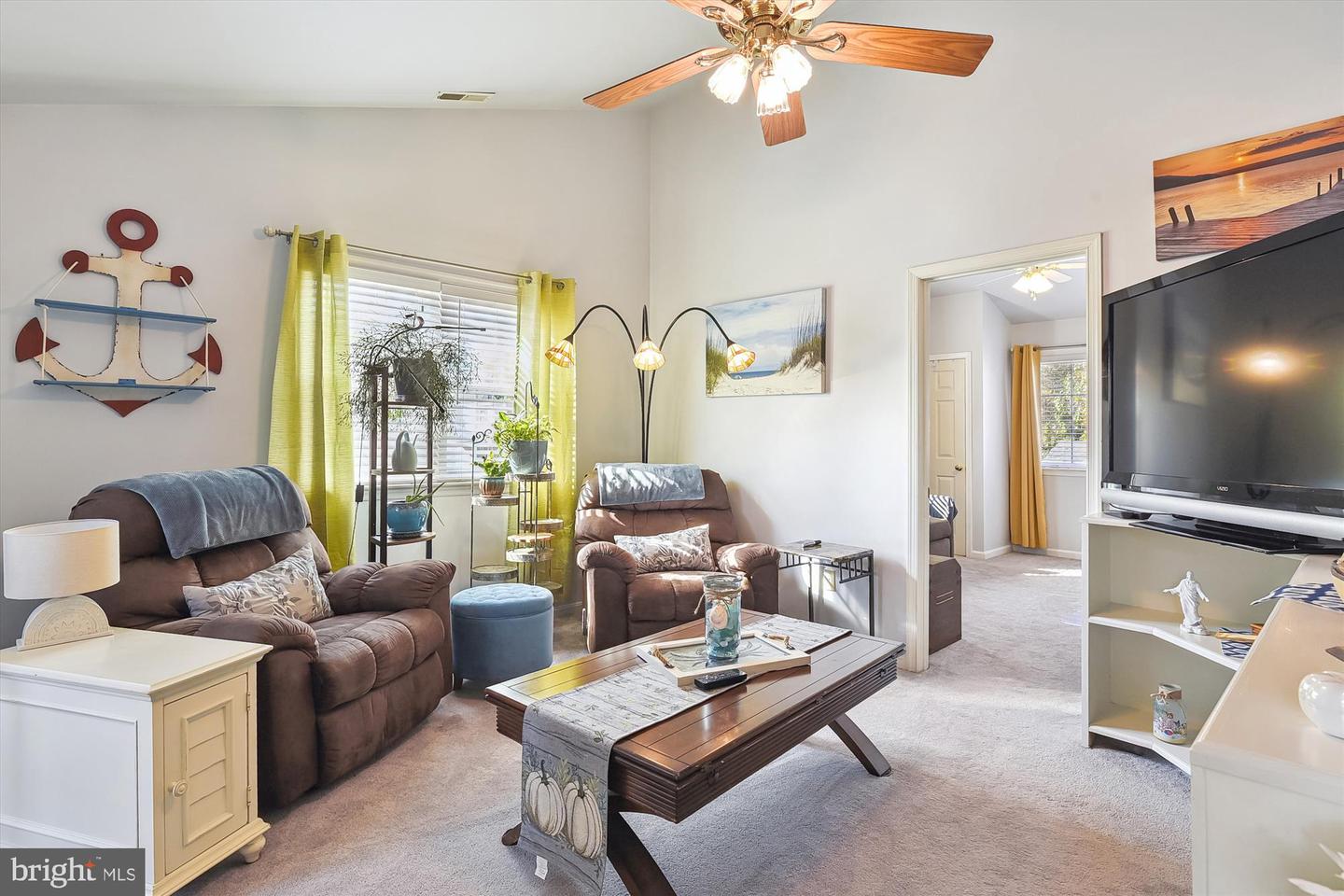 105 Governors Ave #11