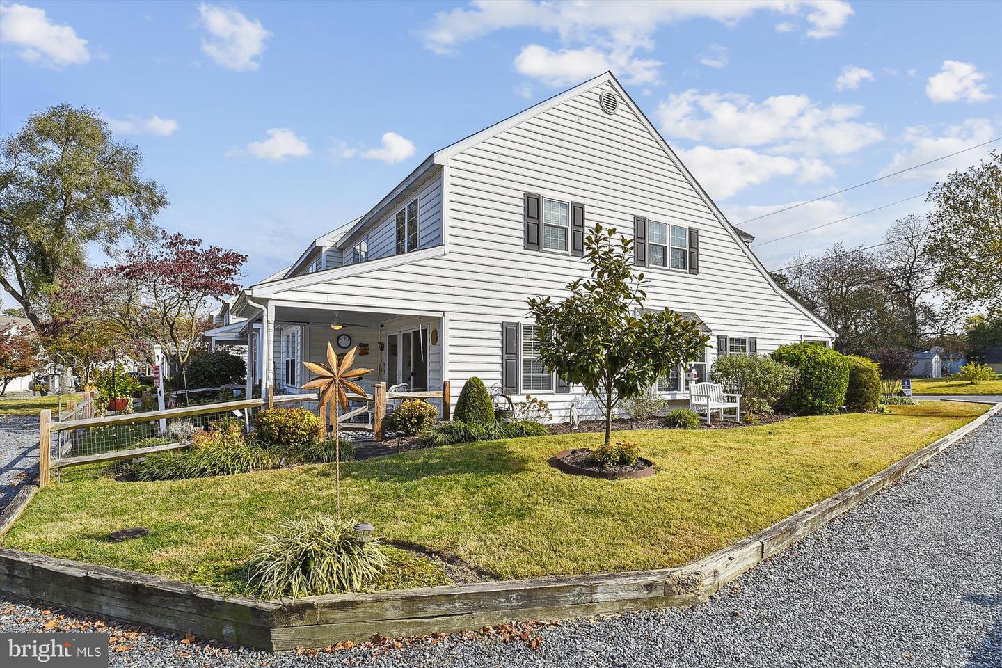 105 Governors Ave #11