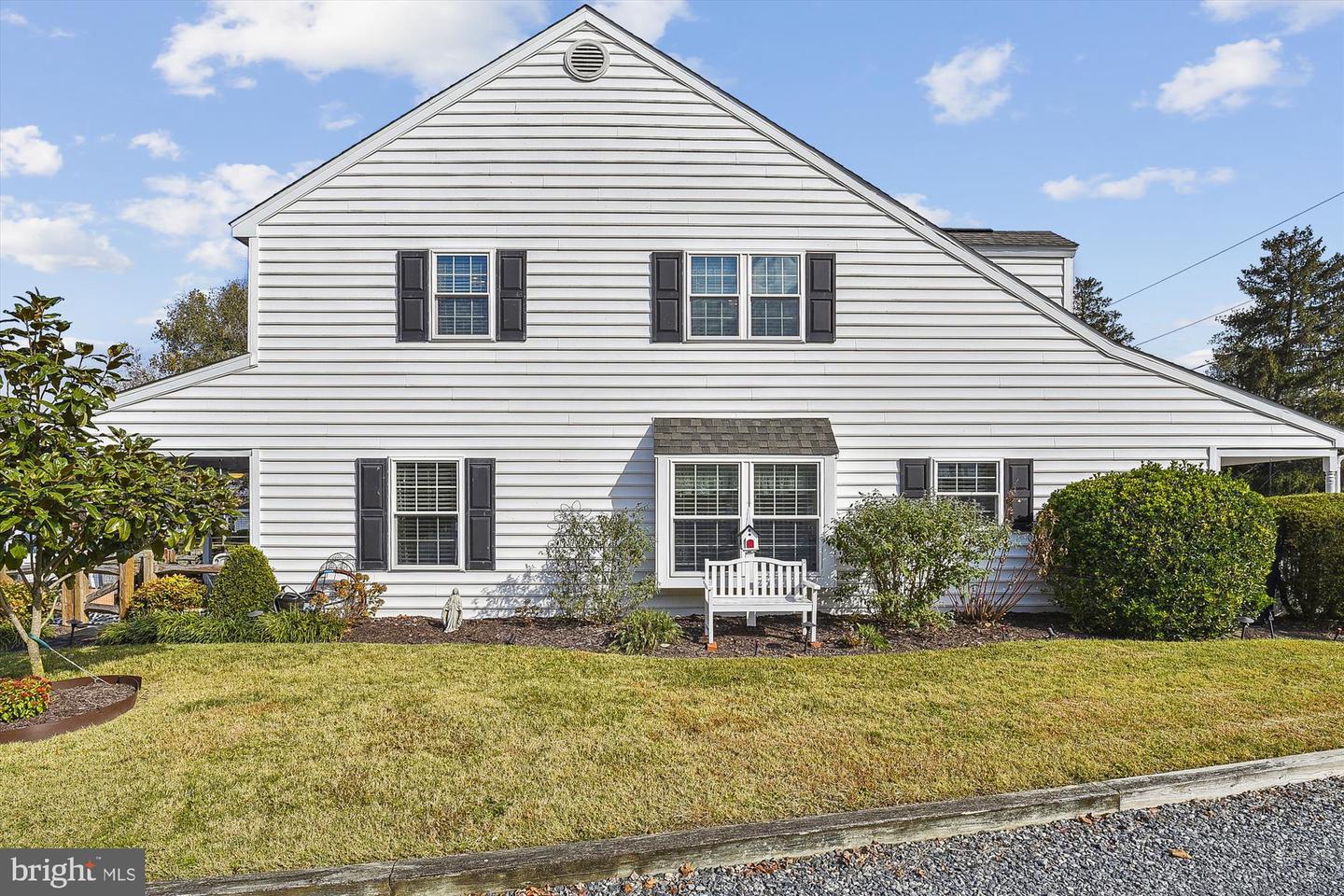 105 Governors Ave #11