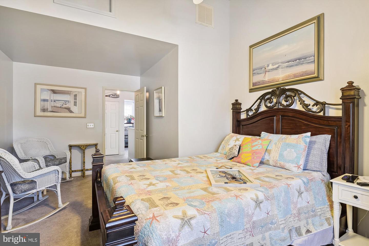 105 Governors Ave #11