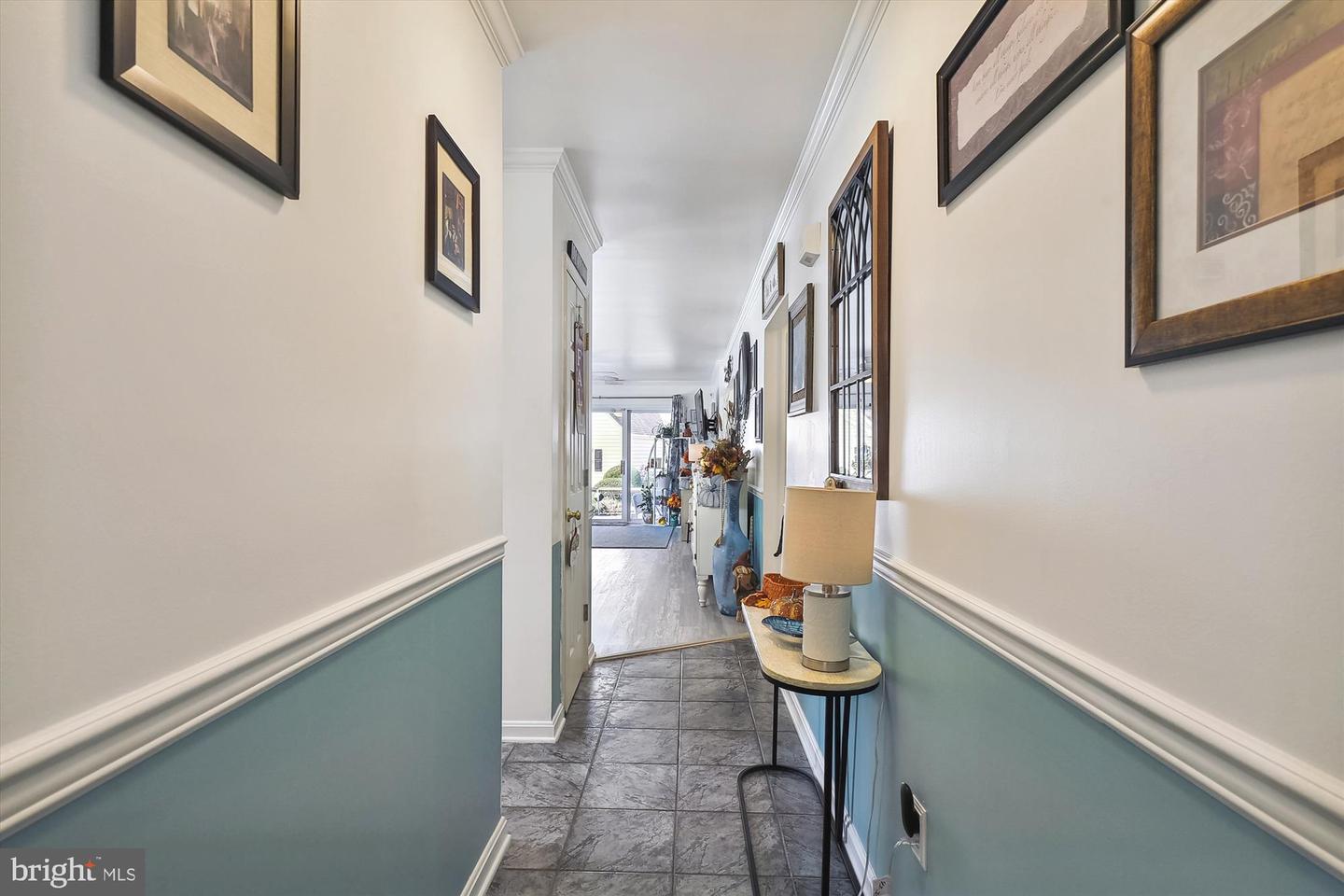 105 Governors Ave #11