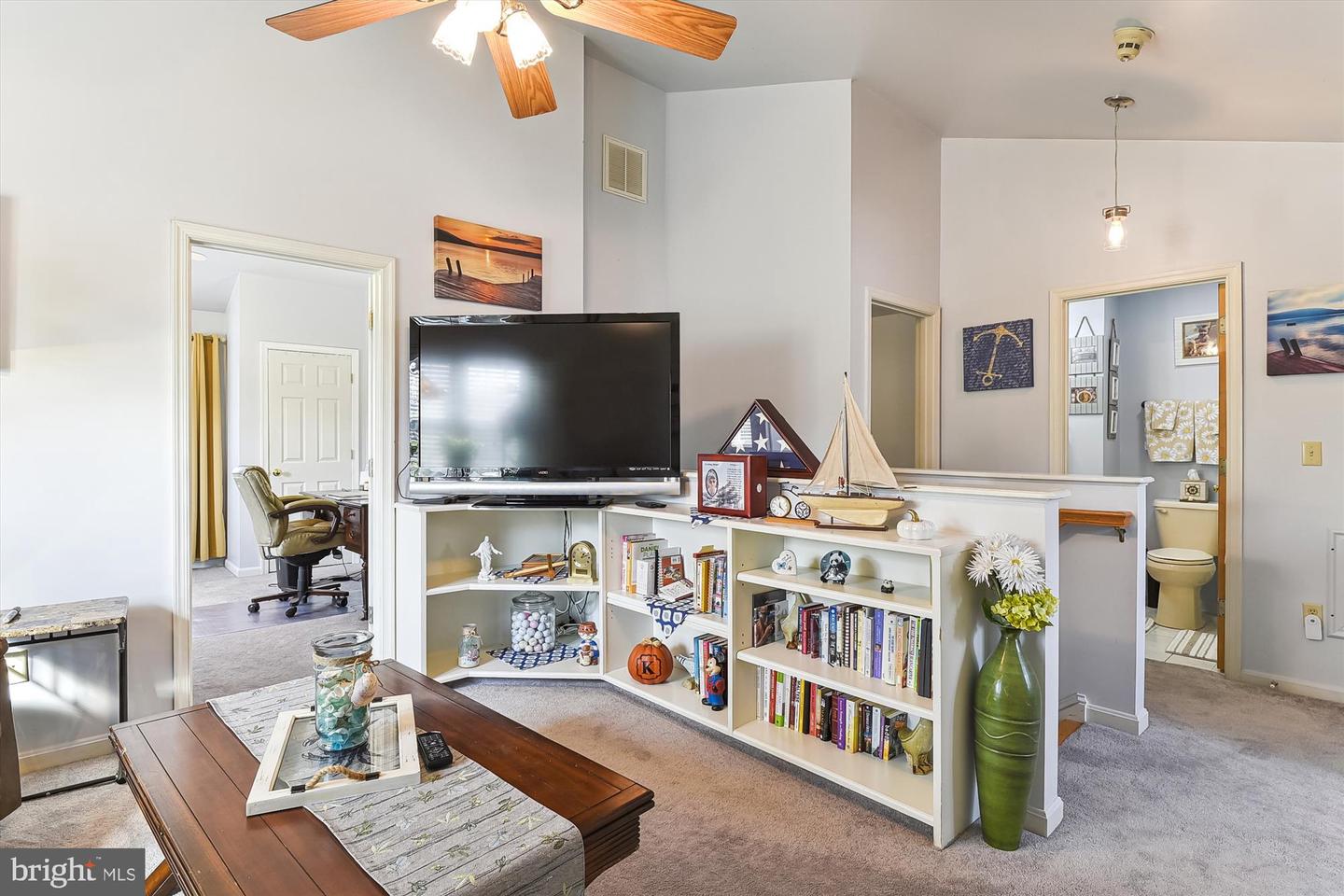 105 Governors Ave #11