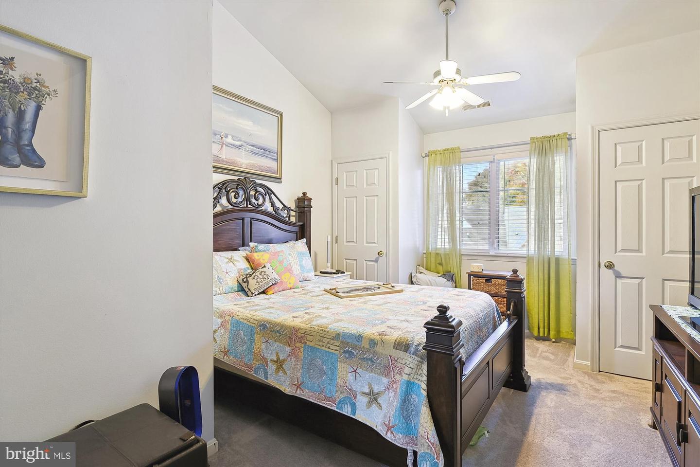 105 Governors Ave #11