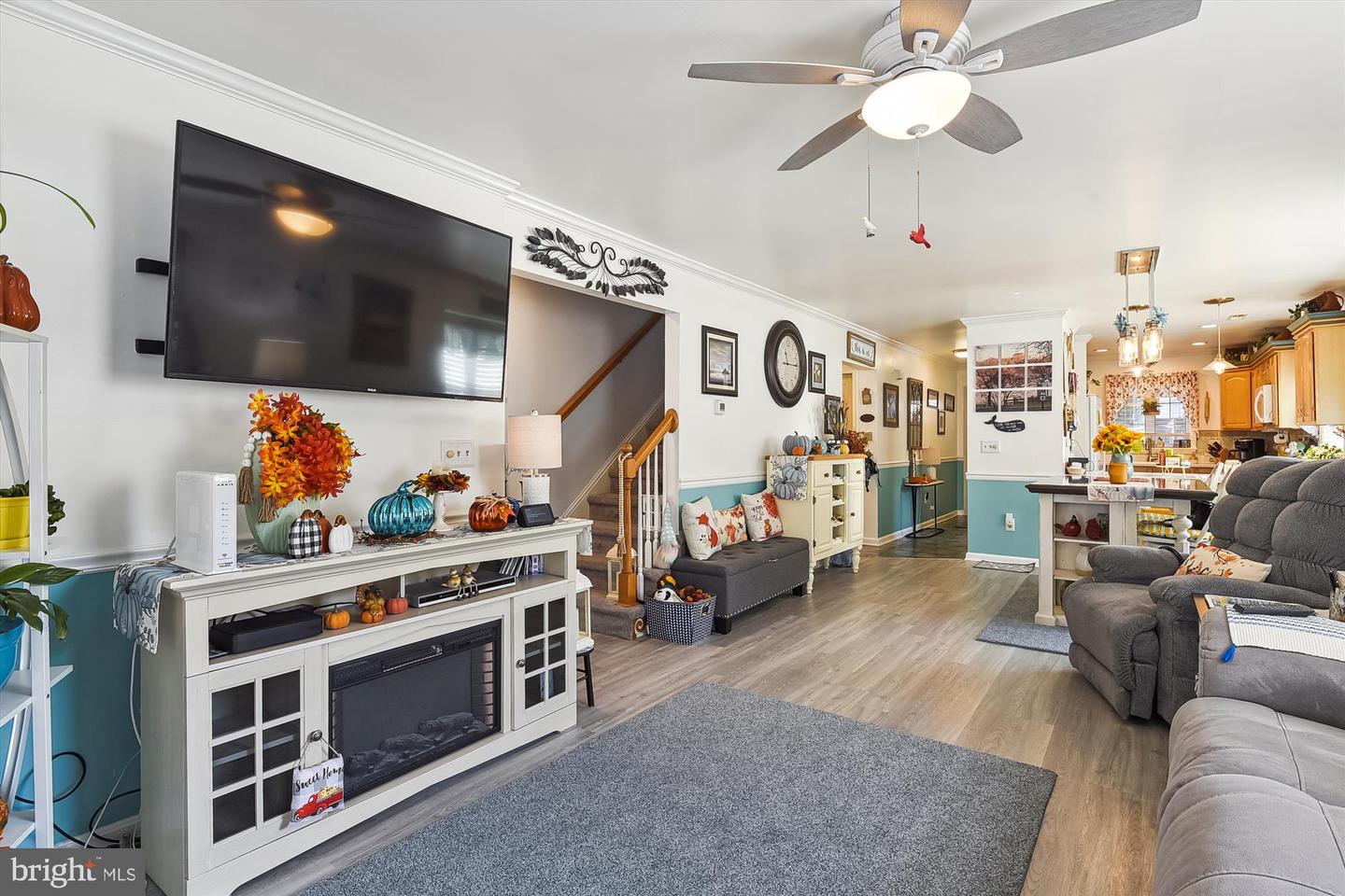 105 Governors Ave #11