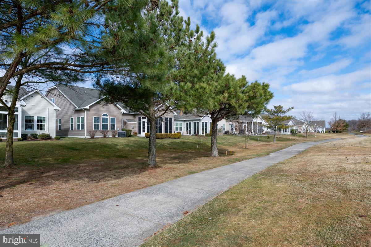 18 Whistling Duck Dr