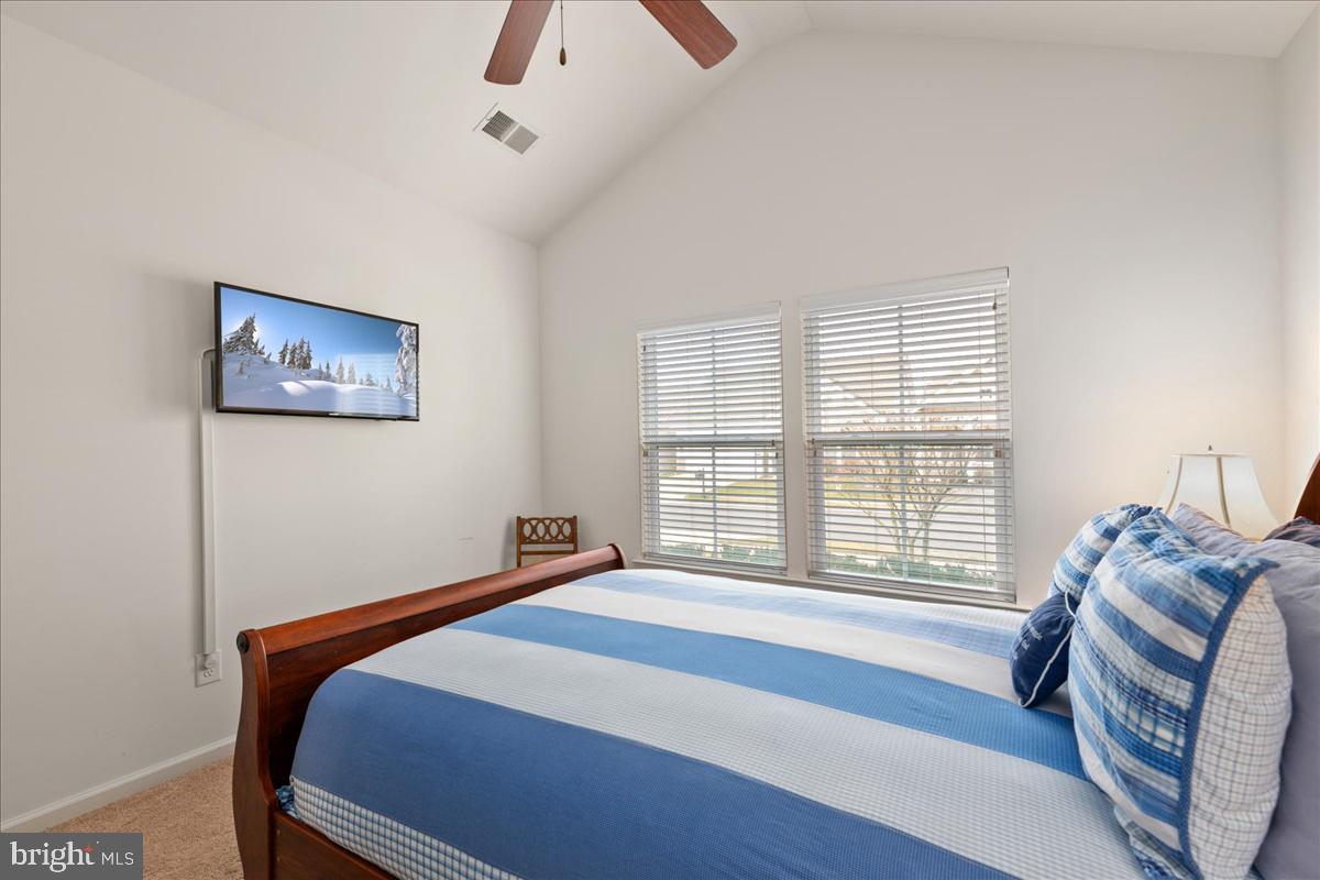 18 Whistling Duck Dr