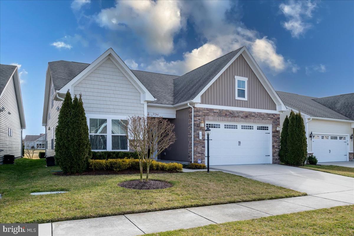 18 Whistling Duck Dr