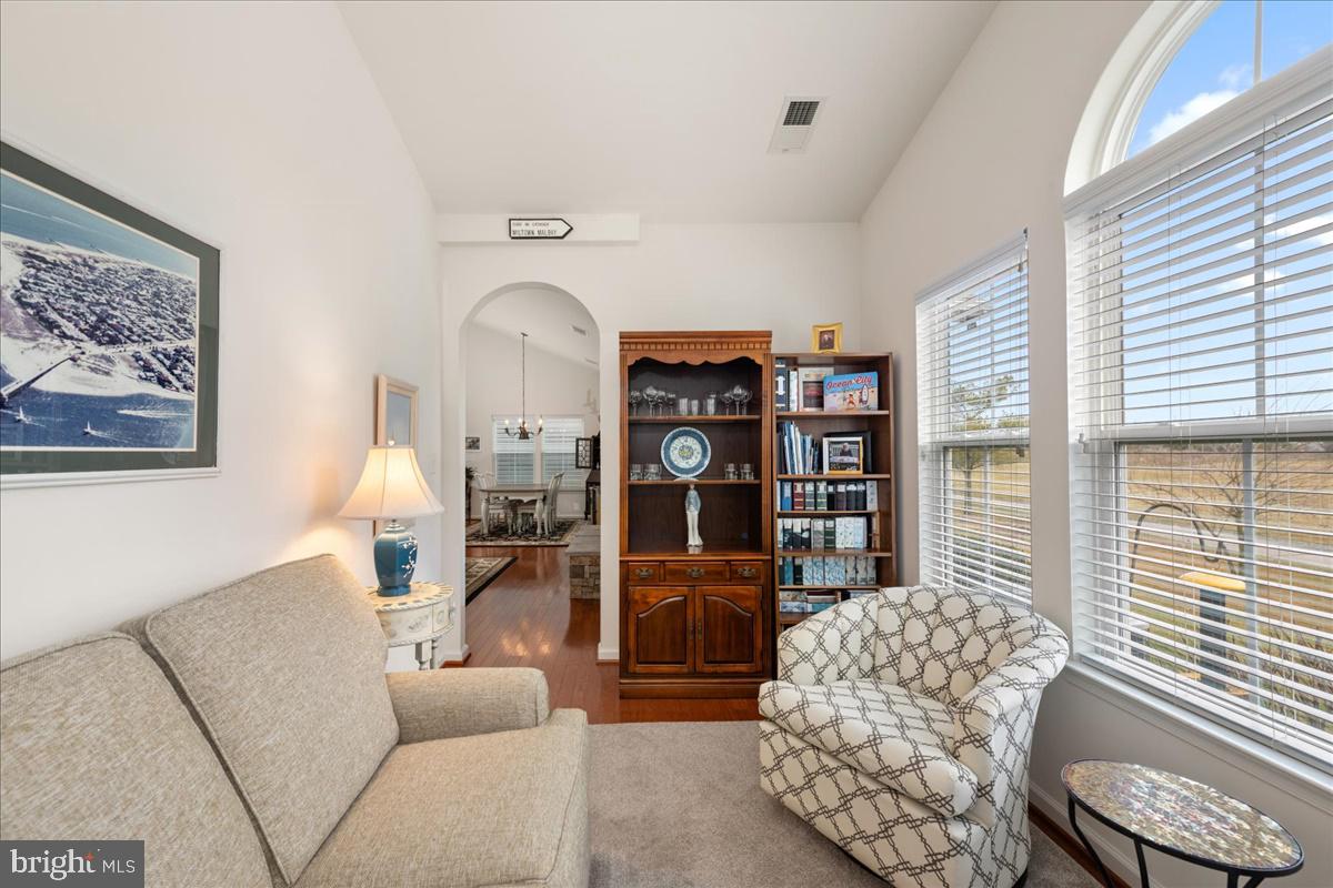 18 Whistling Duck Dr