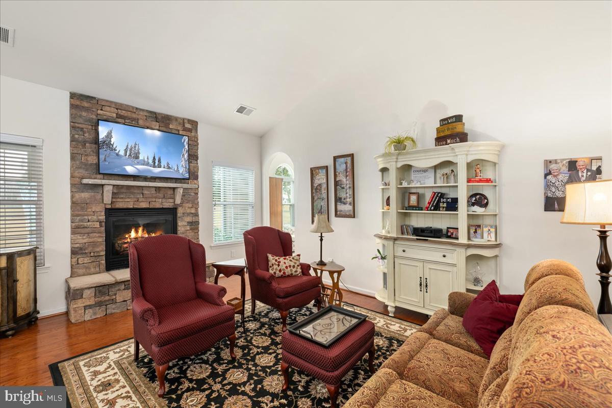 18 Whistling Duck Dr