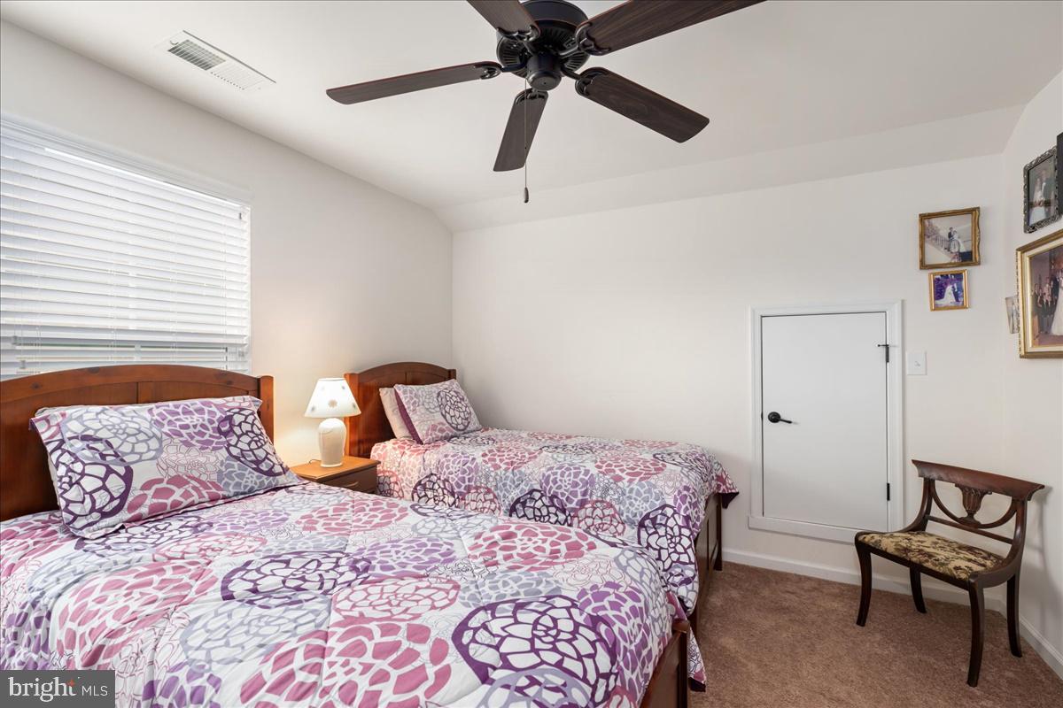 18 Whistling Duck Dr