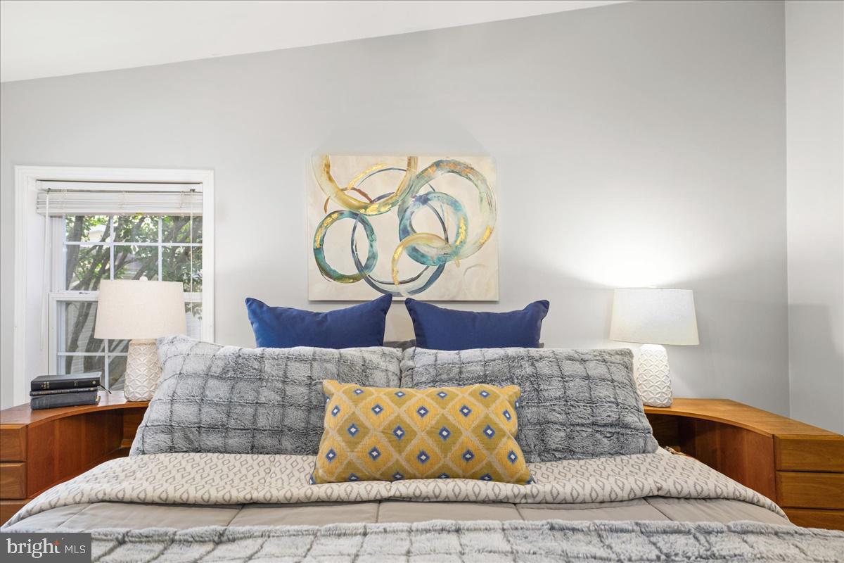 33612 Lakeshore Cir #47936