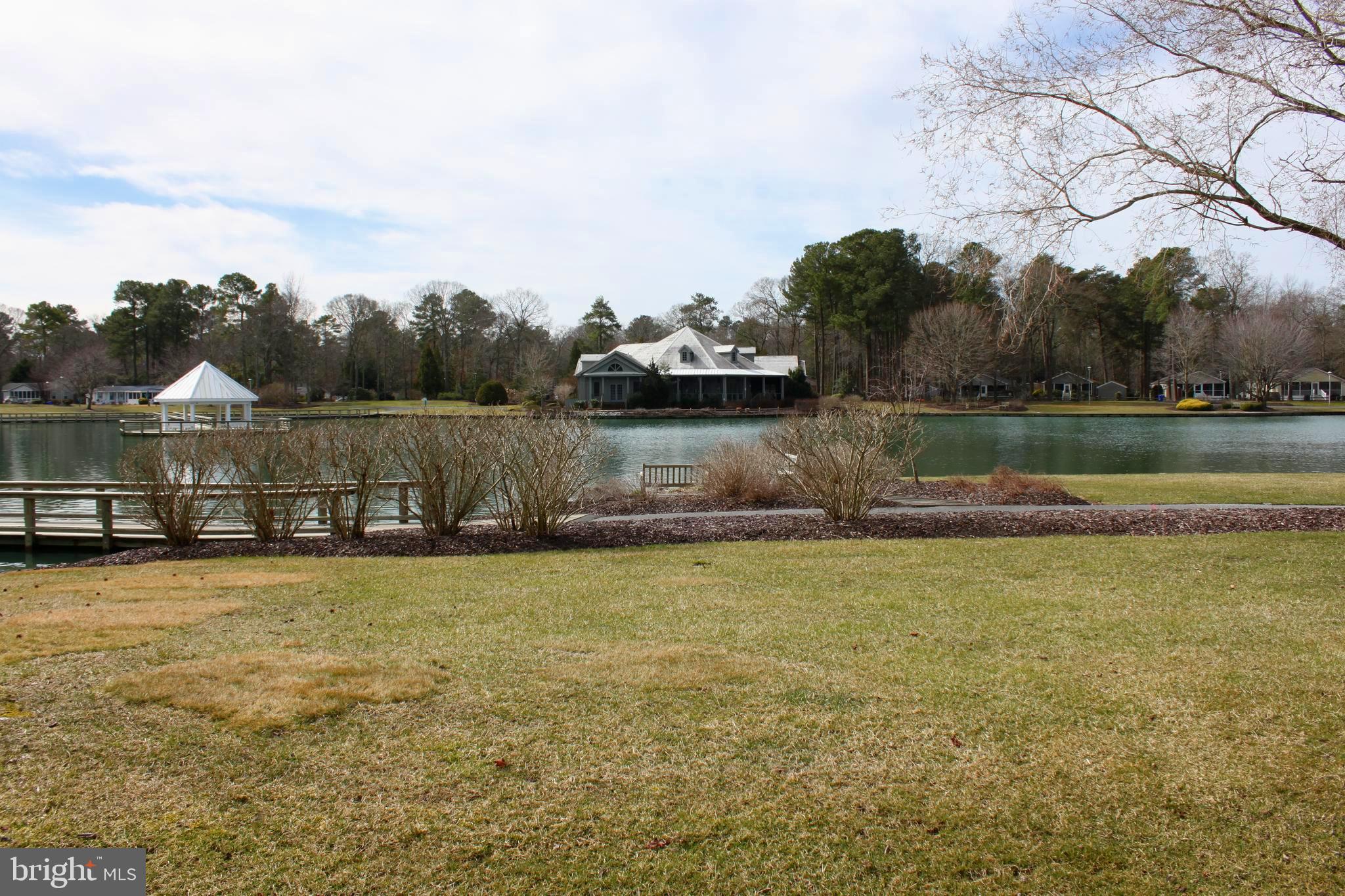 33612 Lakeshore Cir #47936