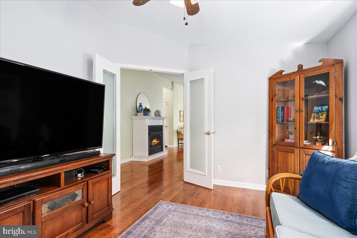 33612 Lakeshore Cir #47936