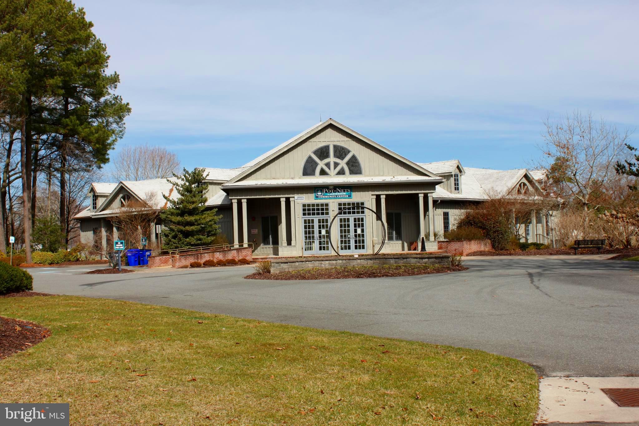 33612 Lakeshore Cir #47936