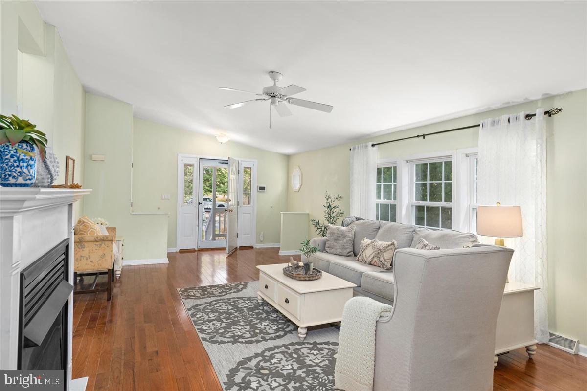 33612 Lakeshore Cir #47936