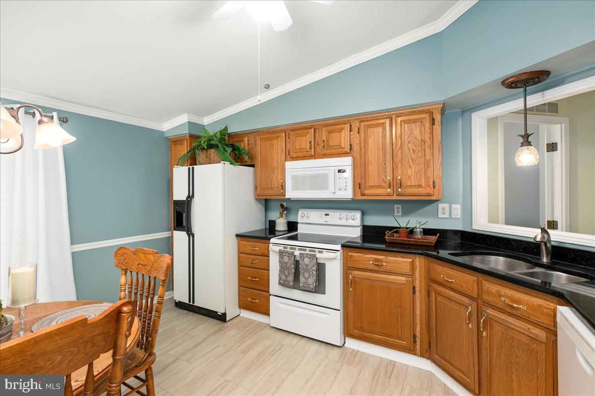 33612 Lakeshore Cir #47936