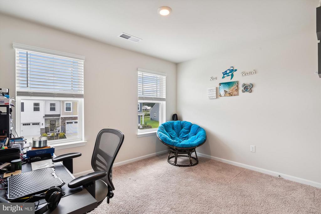 39112 Sail Away Ln