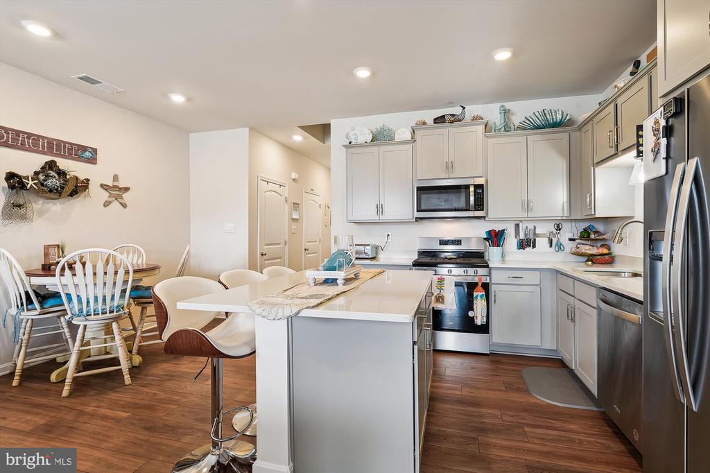 39112 Sail Away Ln
