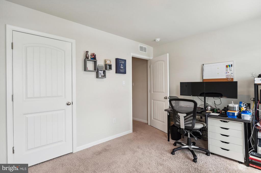 39112 Sail Away Ln