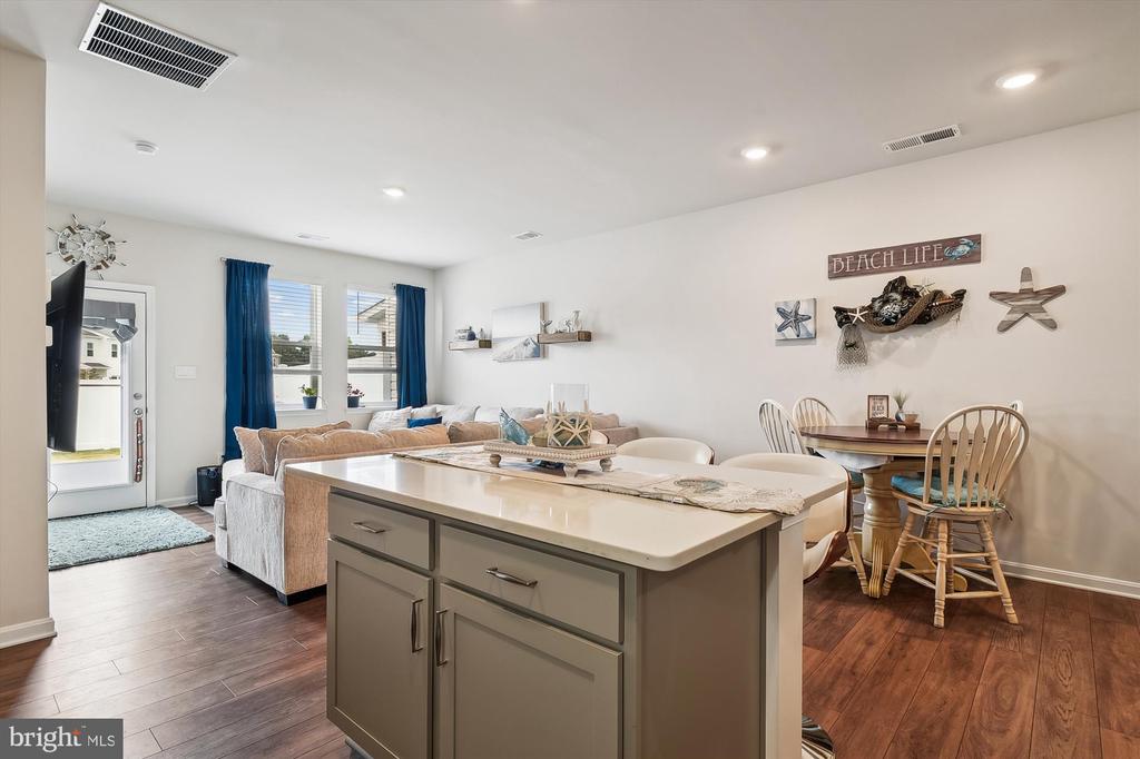 39112 Sail Away Ln