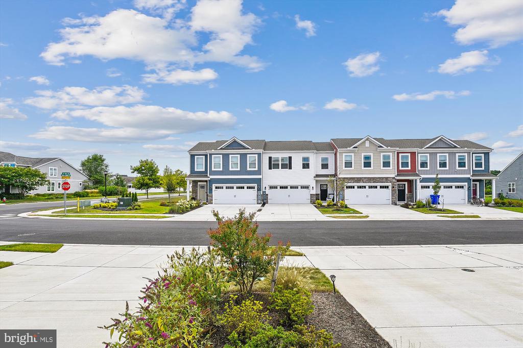 39112 Sail Away Ln