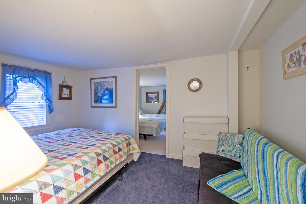 439 KINGS HIGHWAY