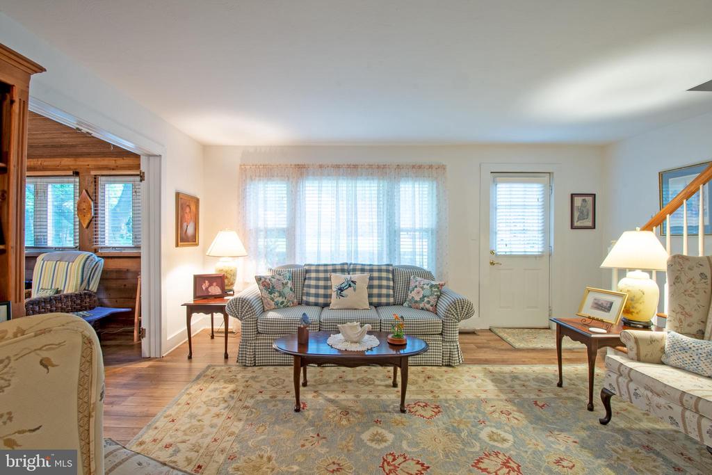 439 KINGS HIGHWAY