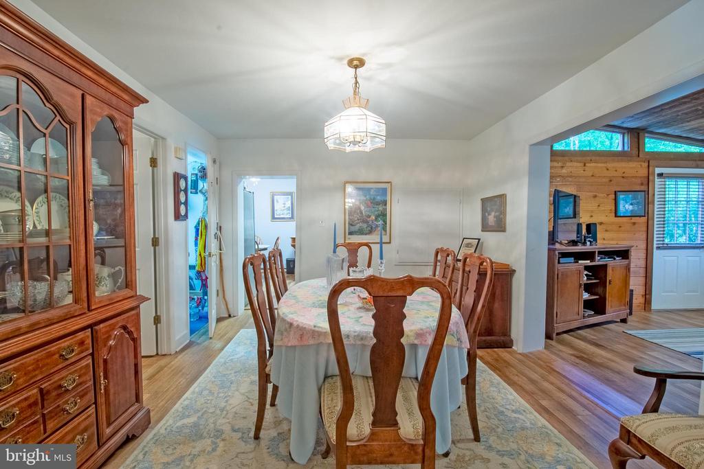 439 KINGS HIGHWAY