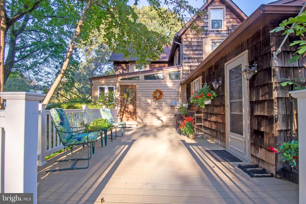 439 KINGS HIGHWAY