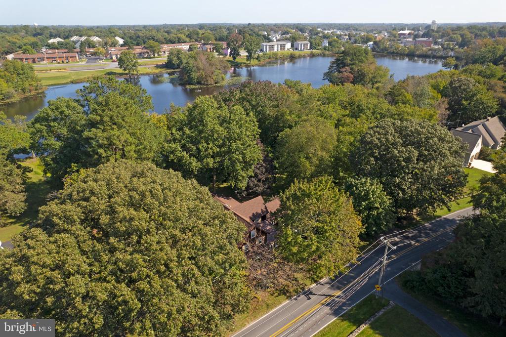 439 KINGS HIGHWAY