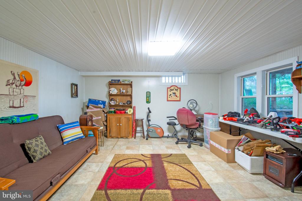439 KINGS HIGHWAY