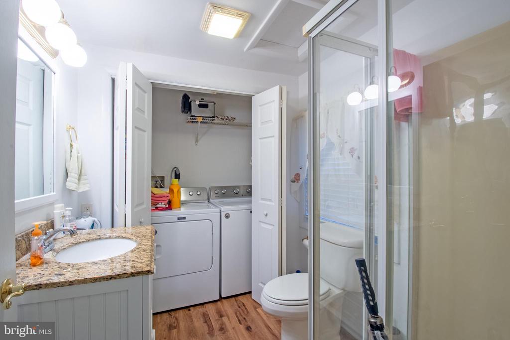 439 KINGS HIGHWAY
