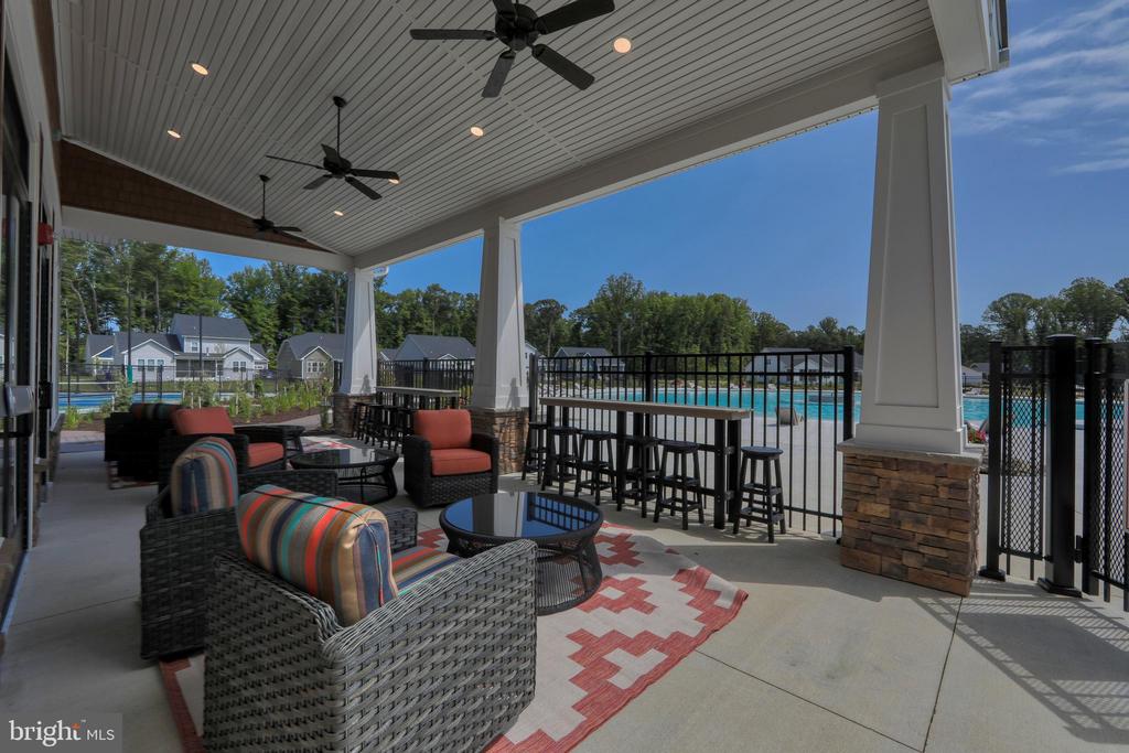 22024 Heartwood Cir