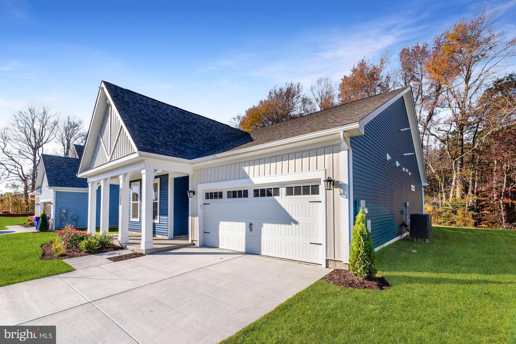 22024 Heartwood Cir