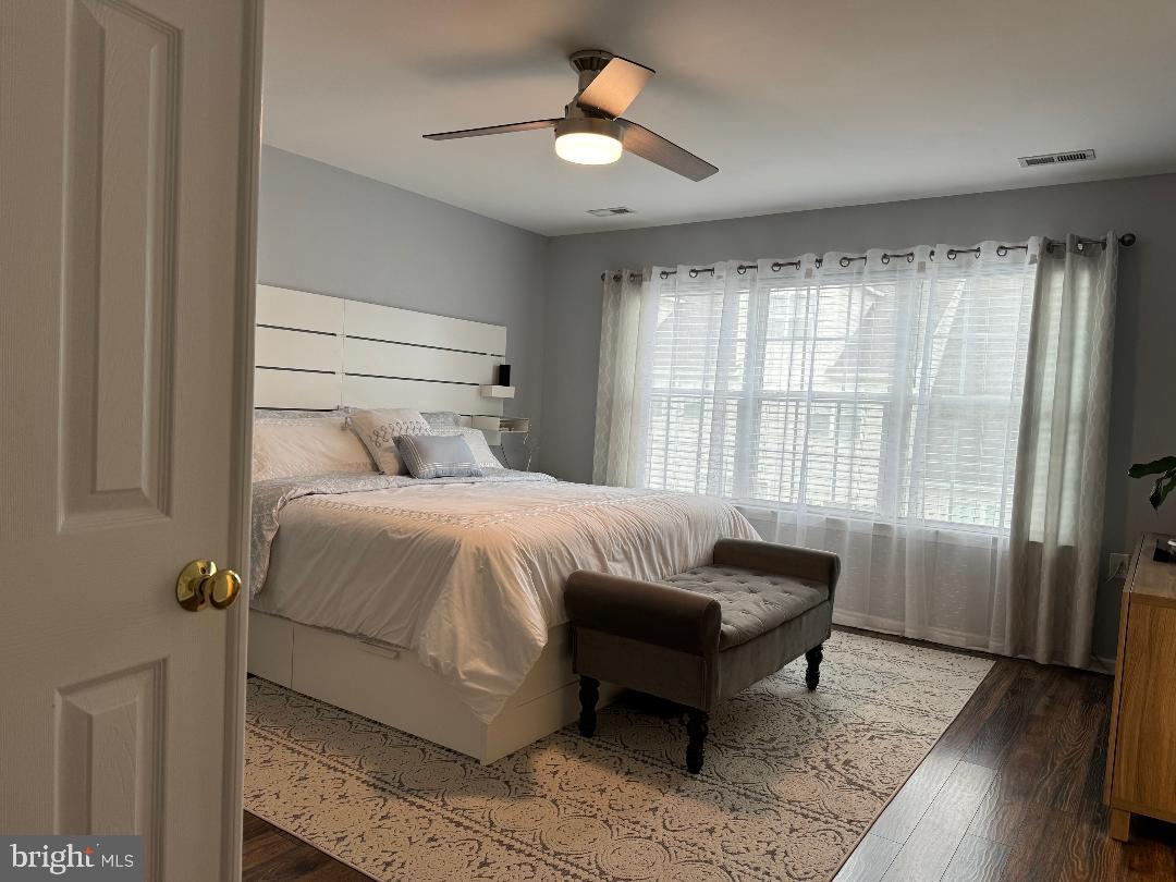 214 W Bourne Way #2-2