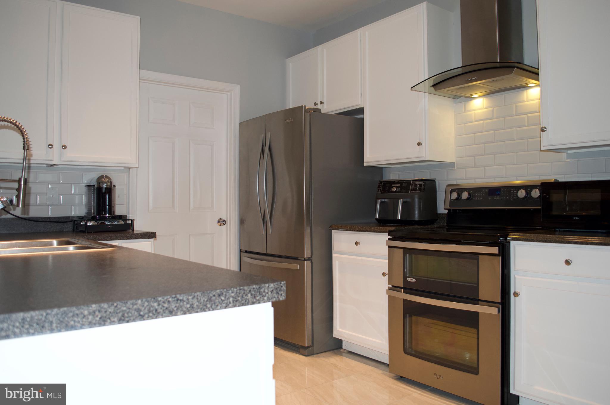 214 W Bourne Way #2-2