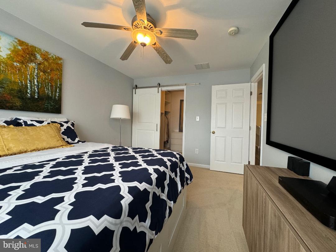 214 W Bourne Way #2-2