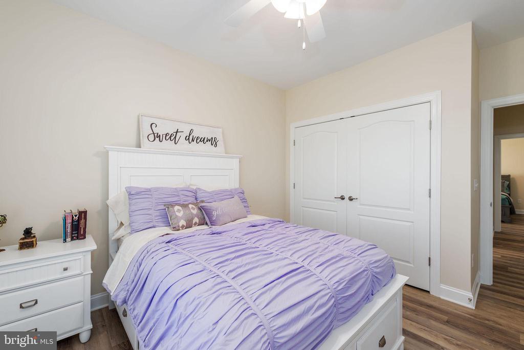 4409 Greenbriar Way