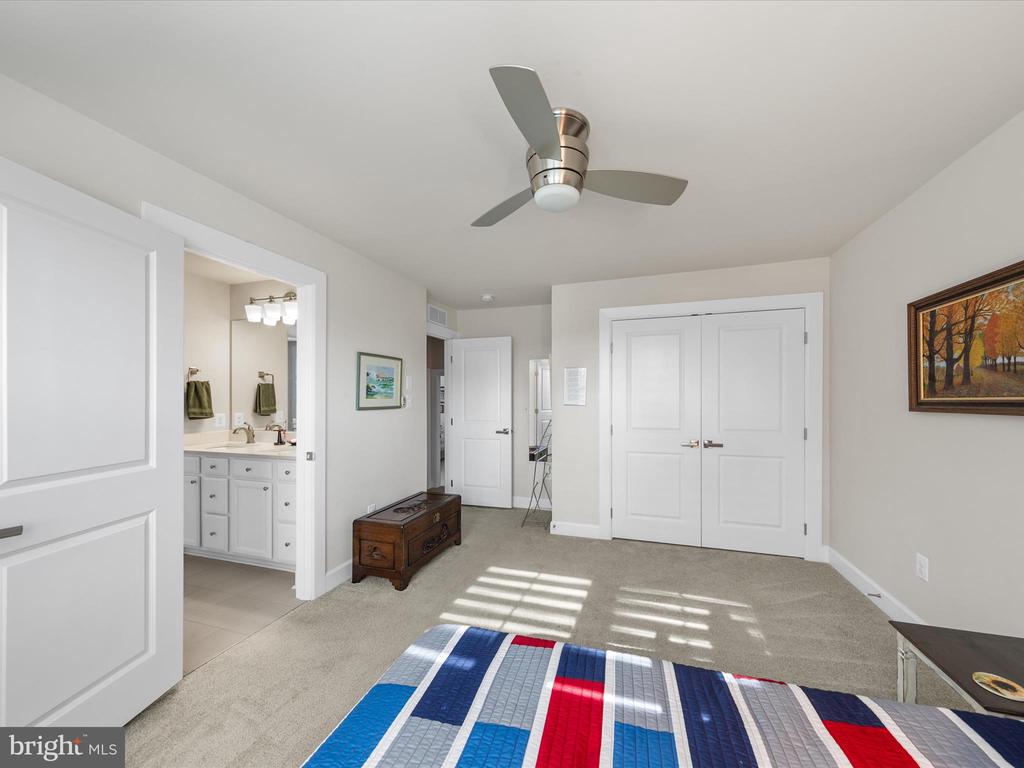 21076 Cormorant Way