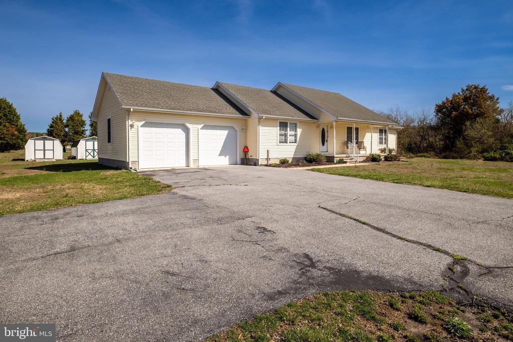 12737 Beach Hwy
