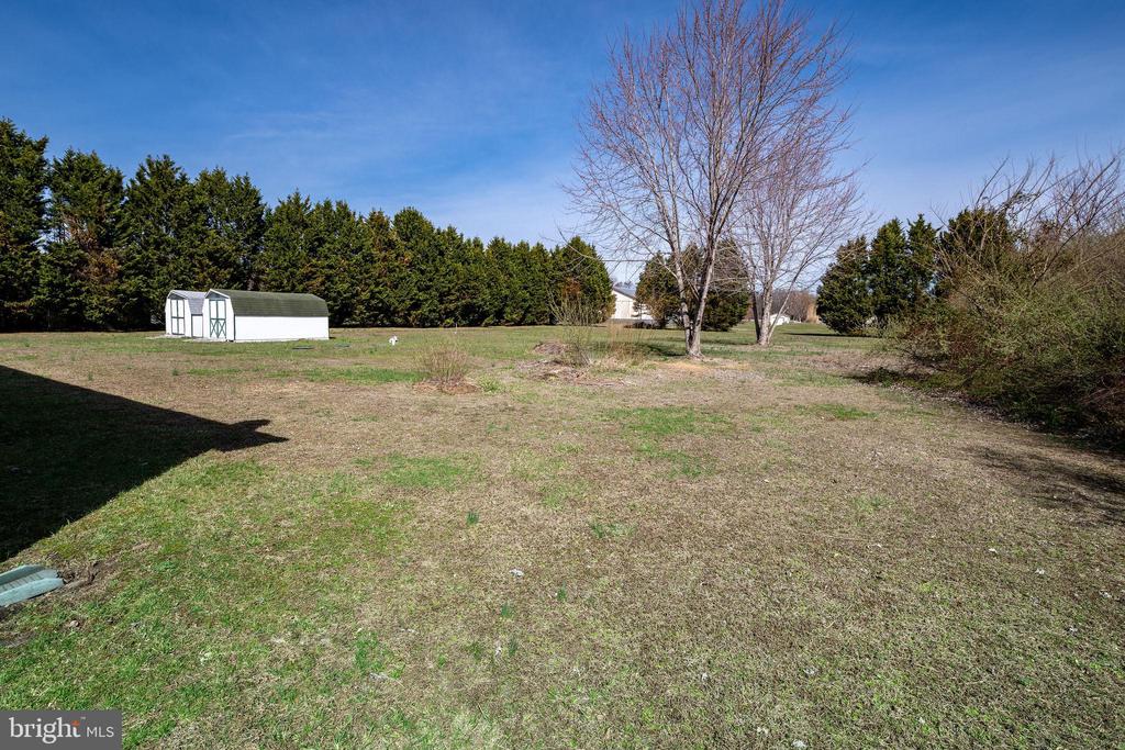 12737 Beach Hwy