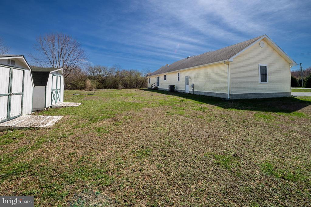 12737 Beach Hwy