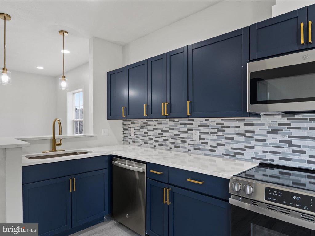 35518 JOANN DRIVE 137