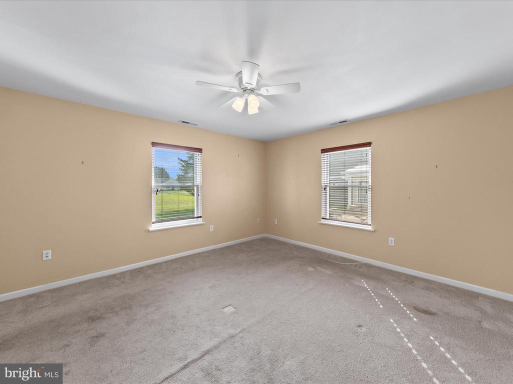 24 Tulane Dr